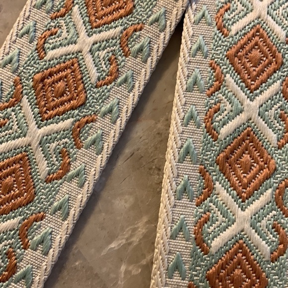 Diomo BOHO ADJUSTABLE GUITAR STRAP or bag embroidered rust‎ gold hardware - Picture 2 of 6